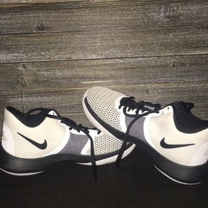 nike womens basketball shoes